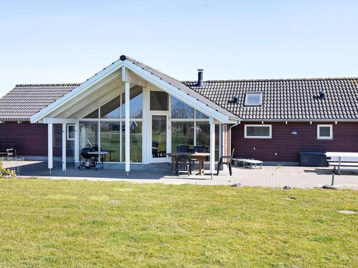 Four-Bedroom Holiday Home In Idestrup 3 Bøtø By Zewnętrze zdjęcie